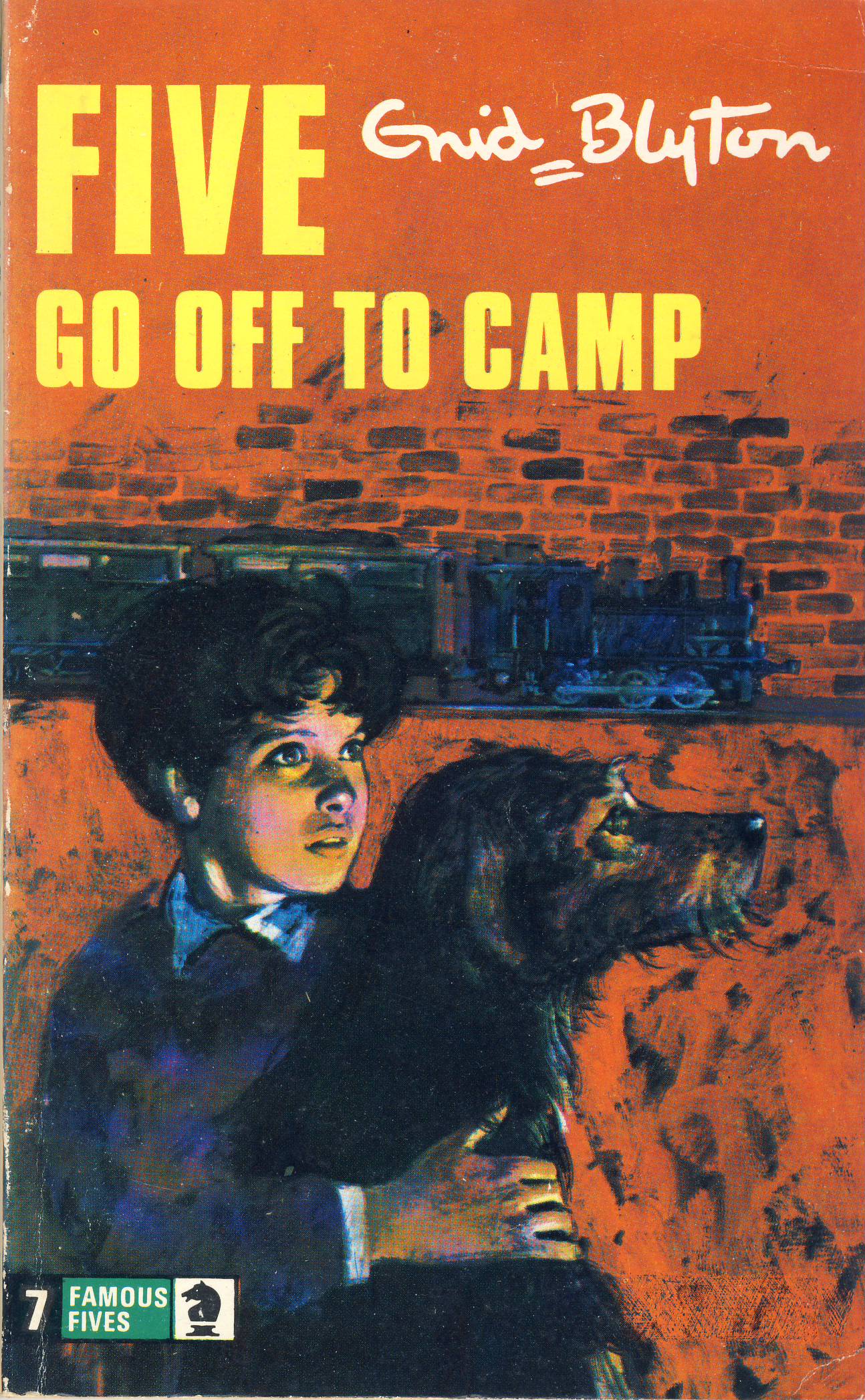 The Famous Five GO OFF TO CAMP 1977 Enid Blyton vintage paperback book