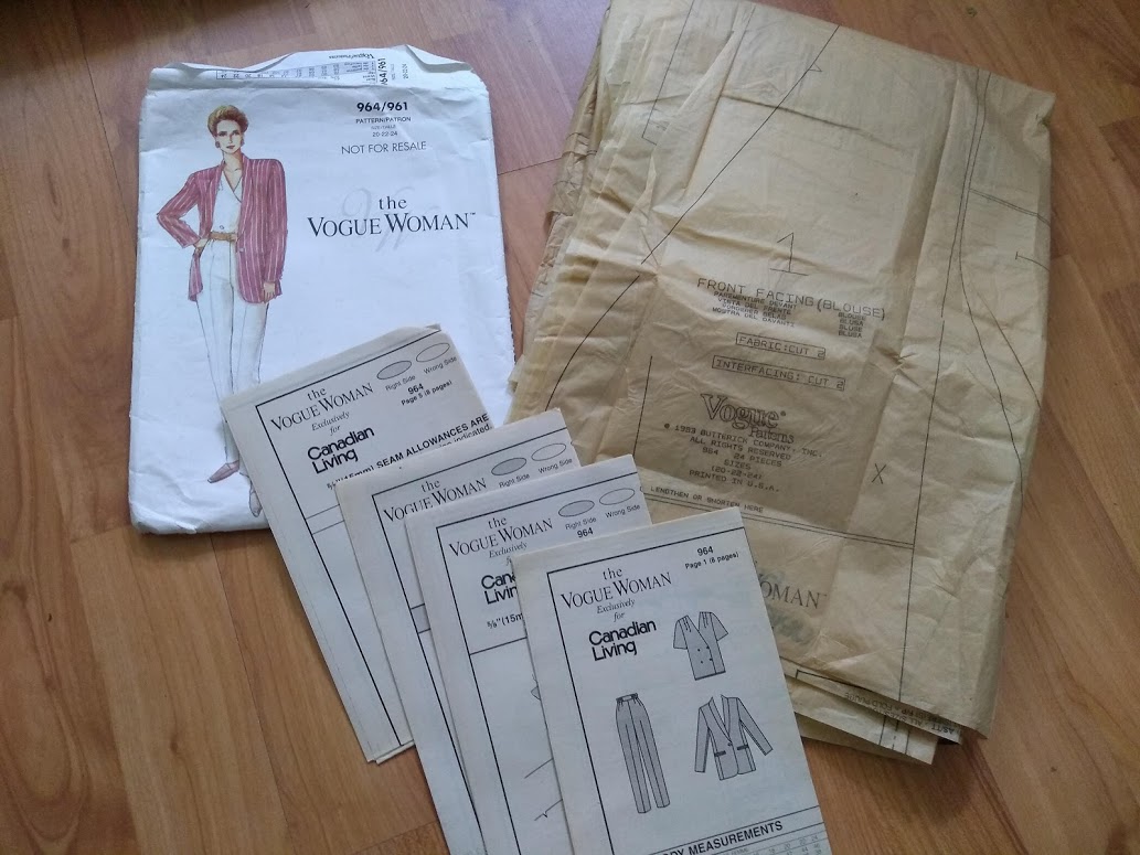 Vintage The Vogue Woman uncut sewing pattern Canadian Living 964/961